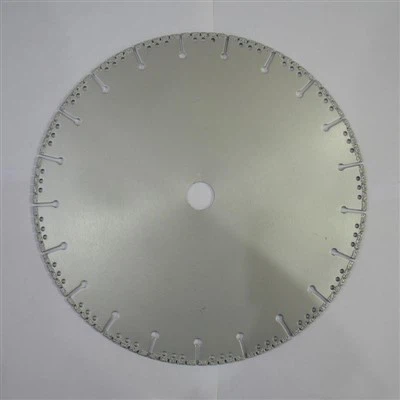 Fulla de serra de pedra de metall al buit